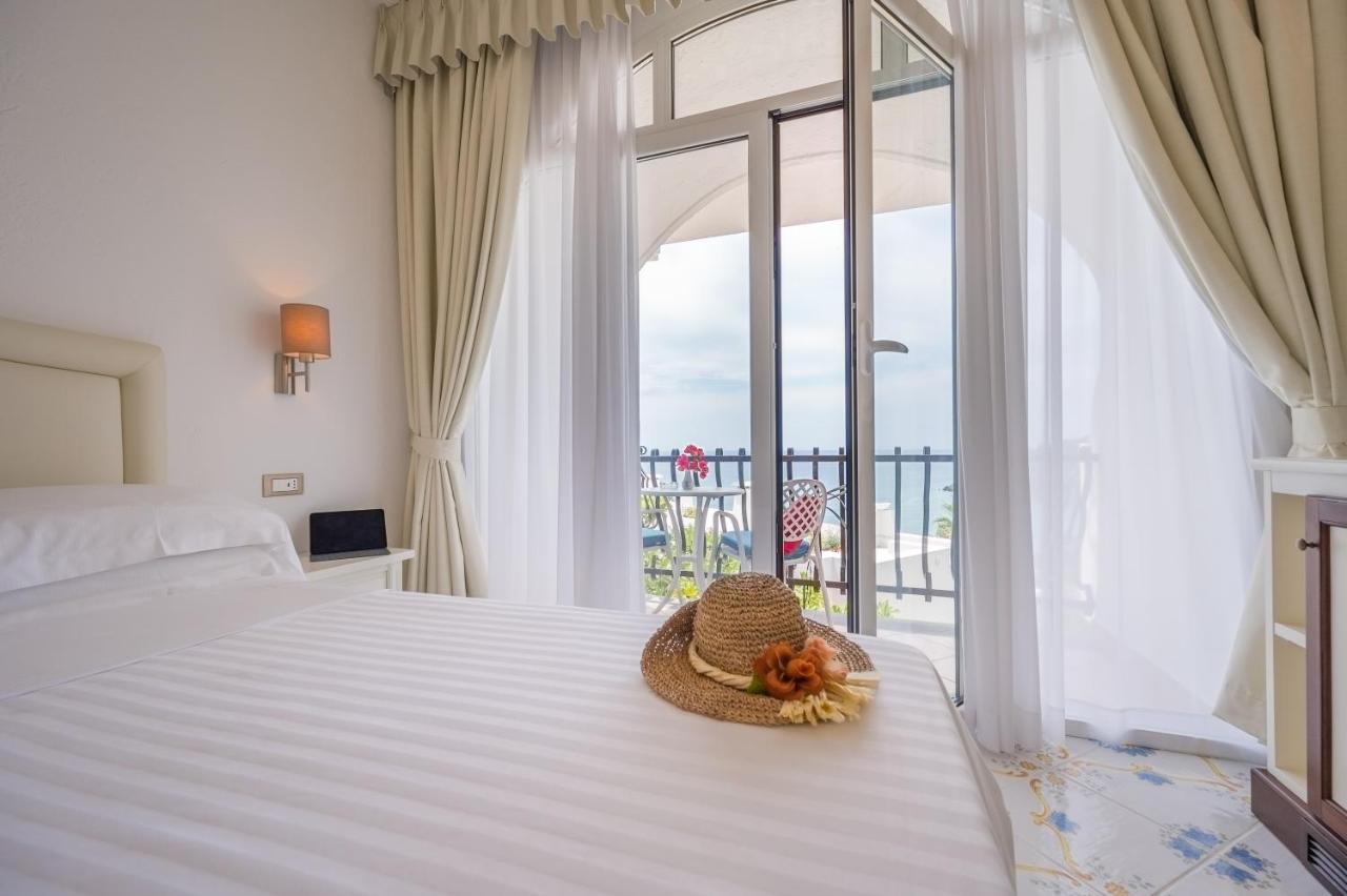 Grand Hotel Le Rocce Gaeta Exterior foto