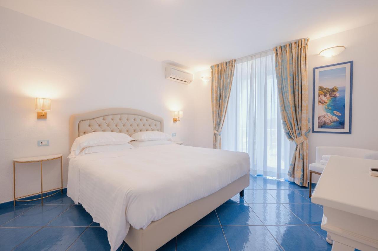 Grand Hotel Le Rocce Gaeta Exterior foto