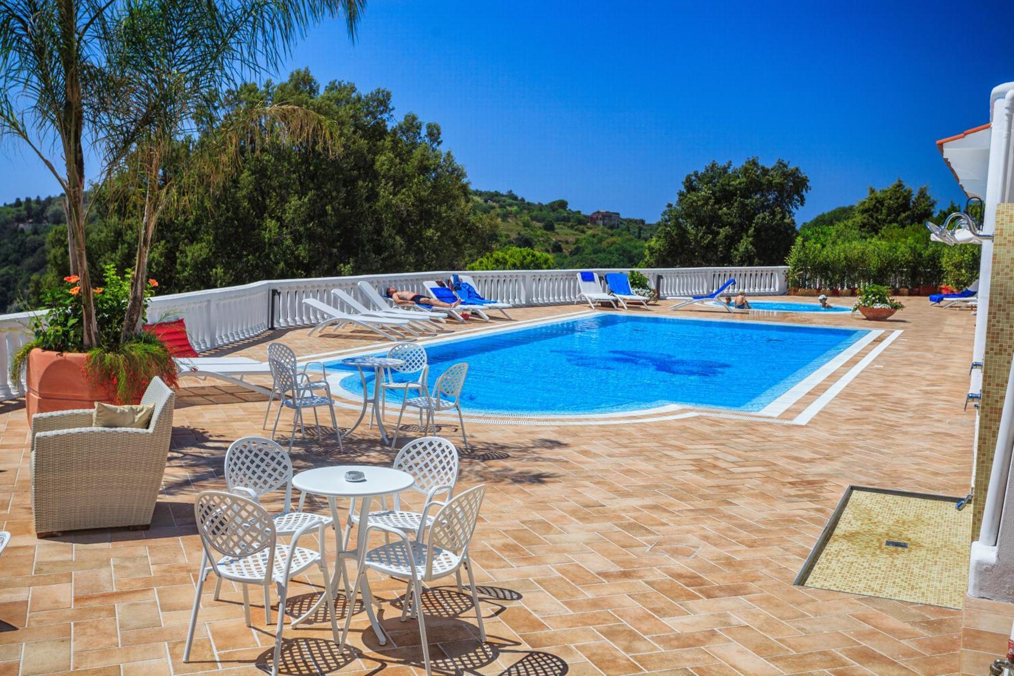 Grand Hotel Le Rocce Gaeta Exterior foto