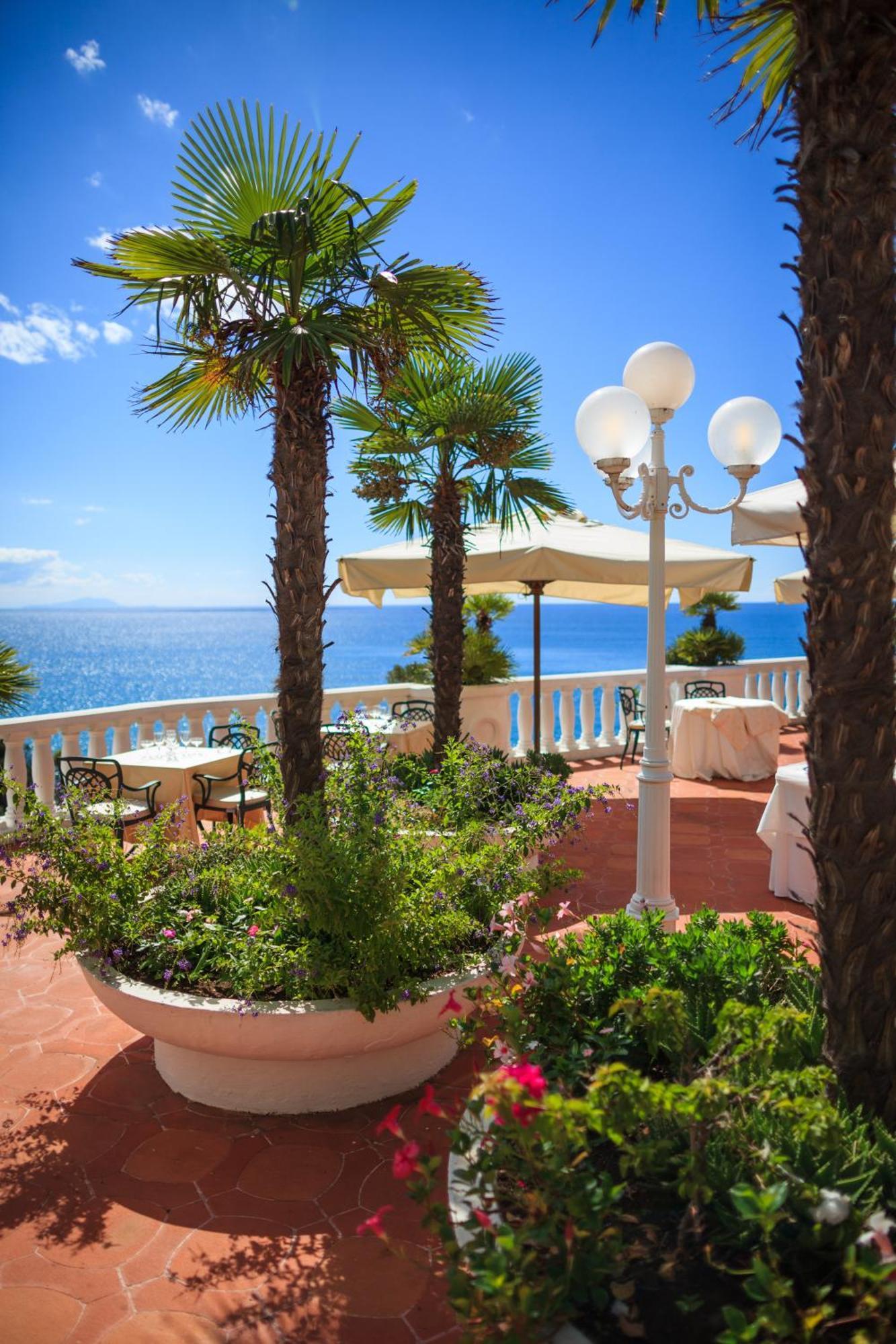 Grand Hotel Le Rocce Gaeta Exterior foto